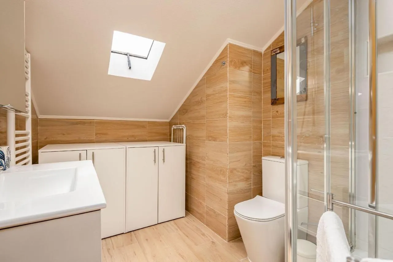 Lägenhet Lapa 3Bdr Duplex W/ Balcony By Lovelystay Lisboa