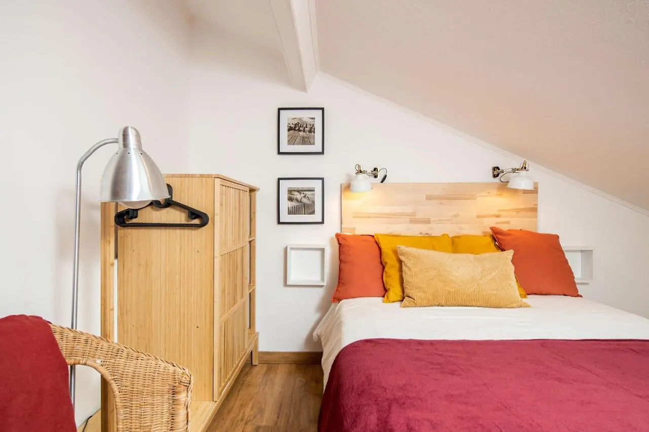 Apartment Lapa 3Bdr Duplex W/ Balcony By Lovelystay Lisbon Portugal